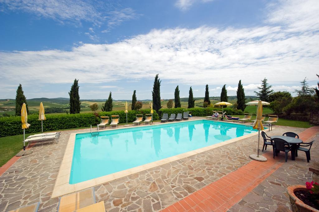 Agriturismo Palazzo Conti - B ปีเอนซา ภายนอก รูปภาพ