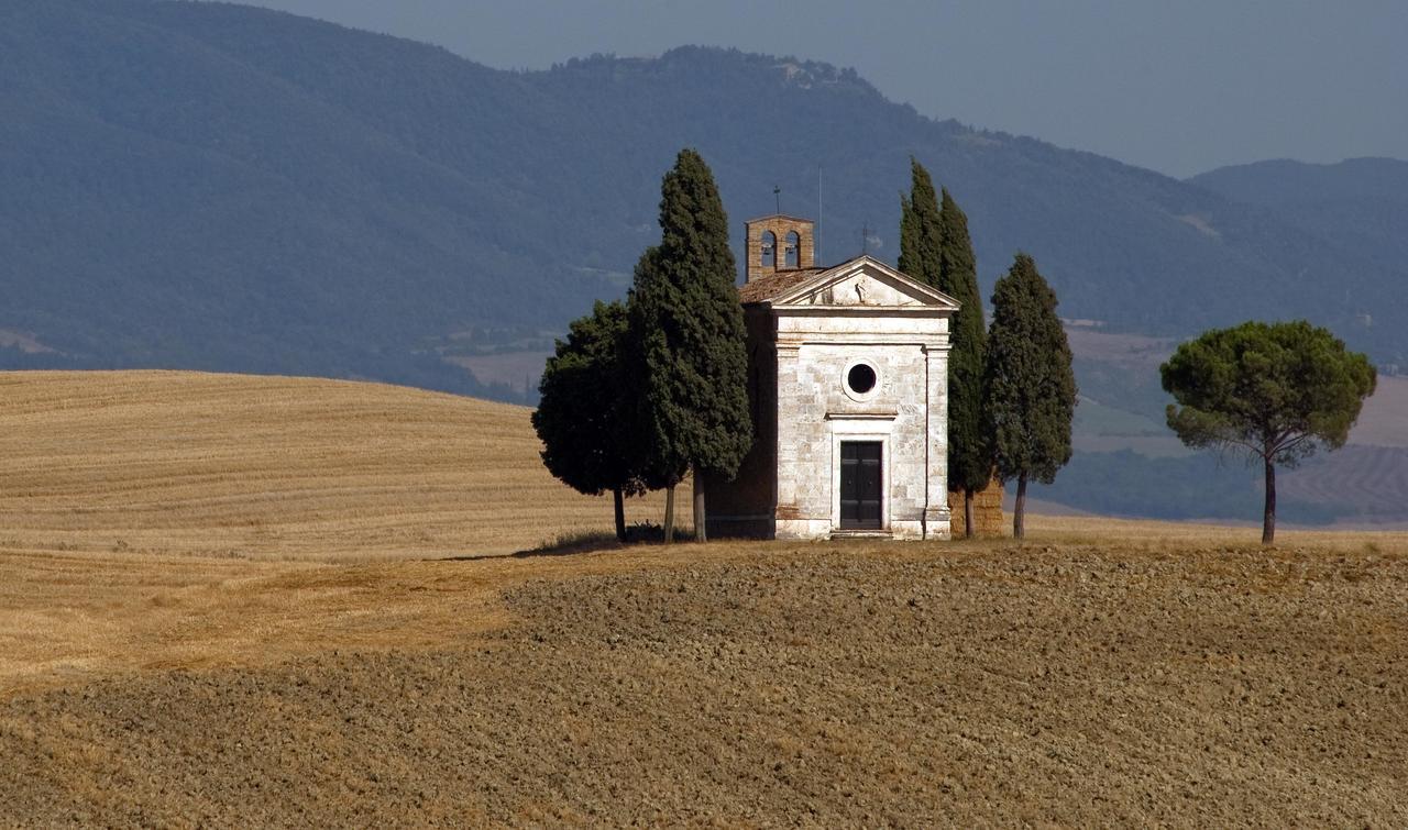 Agriturismo Palazzo Conti - B ปีเอนซา ภายนอก รูปภาพ