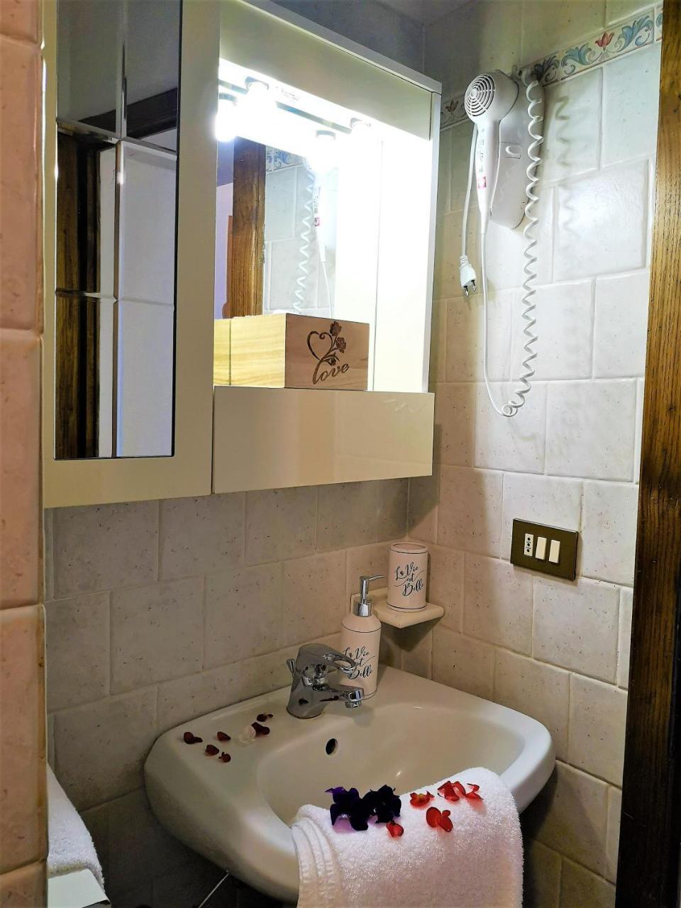 Agriturismo Palazzo Conti - B ปีเอนซา ภายนอก รูปภาพ